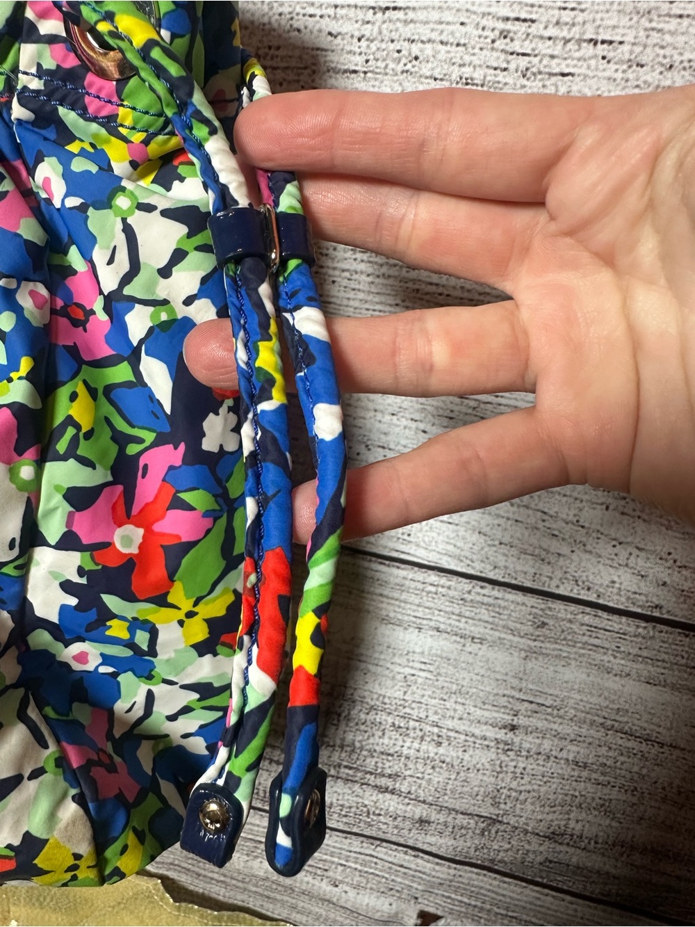 Kate Spade New York Nylon Navy Floral Full Bloom Drawstring Tote
Handbag purse - Picture 2 of 16